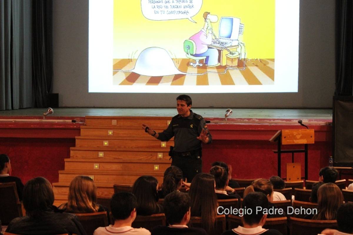2014 03 18 1º ESO GUARDIA CIVIL TICS (3)